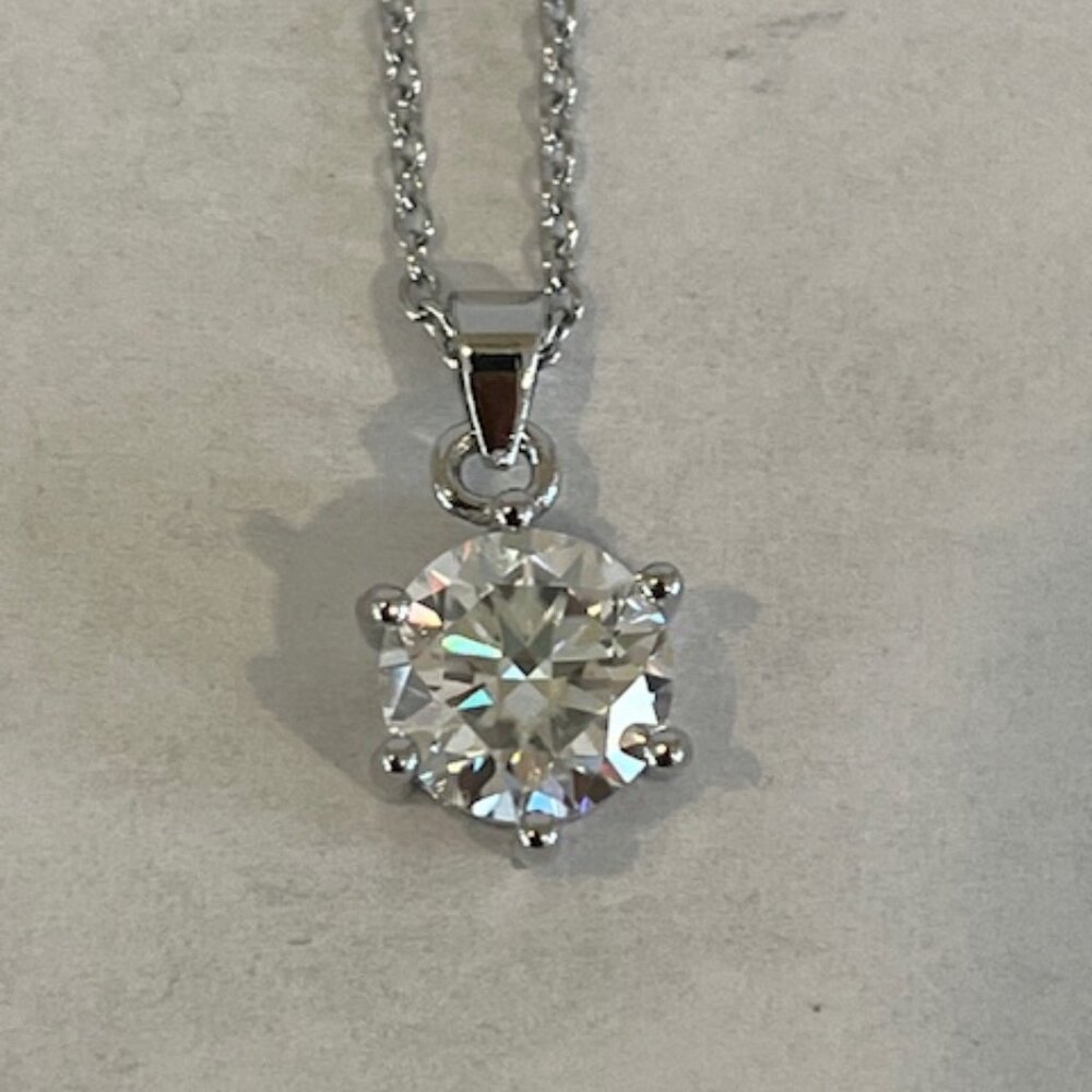 2ct VVS1Stud Necklace 925 Sterling Silver